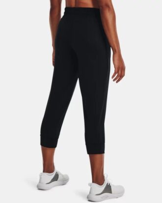 Tech Capri Pants